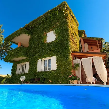 Hb Le Del Giardino Bed and Breakfast Ταράντο