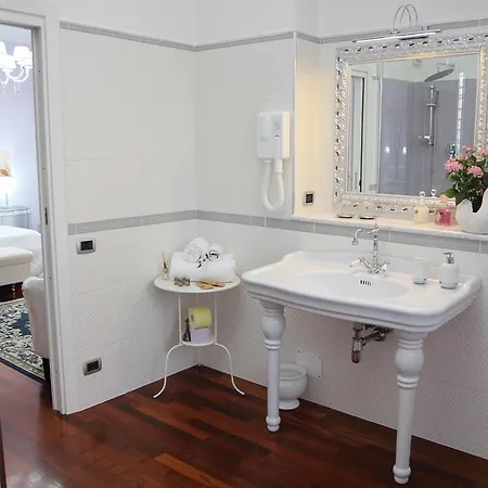 Hb Le Del Giardino Bed and Breakfast
